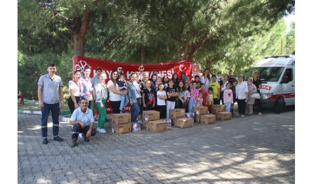 Hayat'tan can dostlara mama desteği