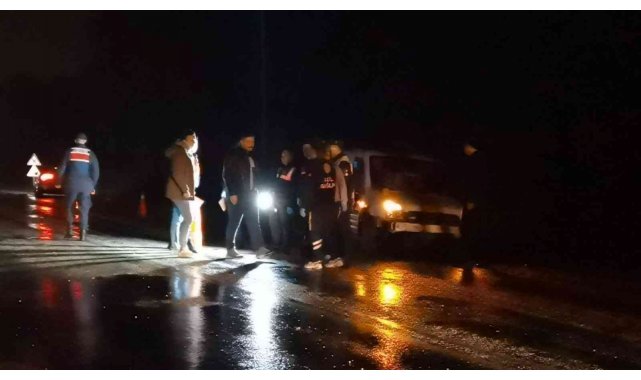 Kontolden çıkan araç yamaca çarpıp 40 metre sürüklendi: 1 ölü