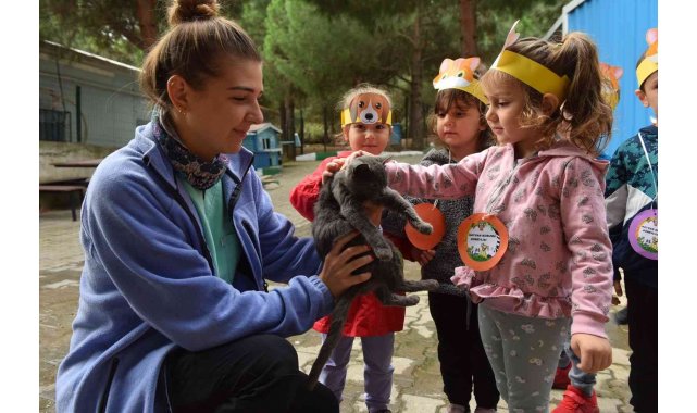 Miniklerden can dostlara ziyaret