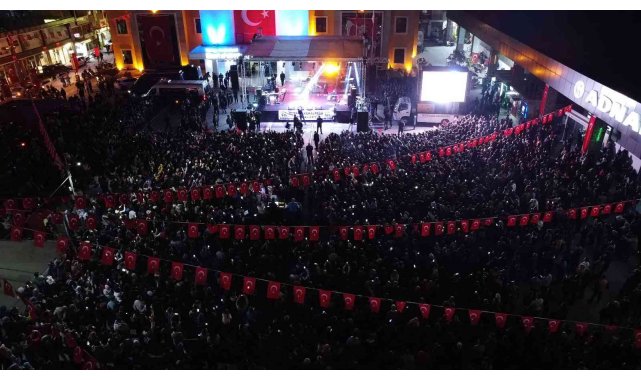 Mustafakemalpaşa'da 29 Ekim coşkusu