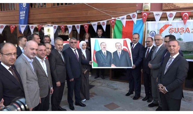 Türk Dünyası Şuşa Yılı Yağlı Boya Sergisi beğeniye sunuldu