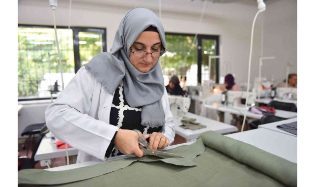 Yıldırım'da kadınlar hem öğreniyor hem üretiyor