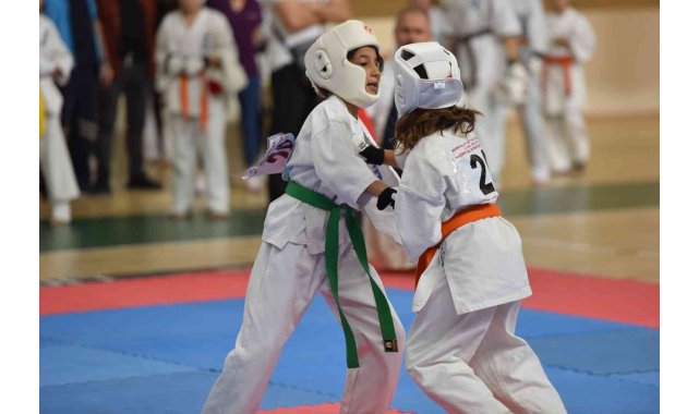 Yıldırım'da karate rüzgarı