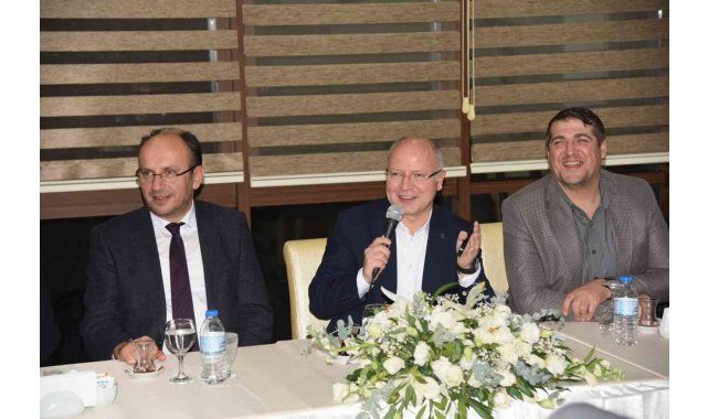 AK Parti Bursa teşkilatları ilkleri gerçekleştirmeye devam ediyor