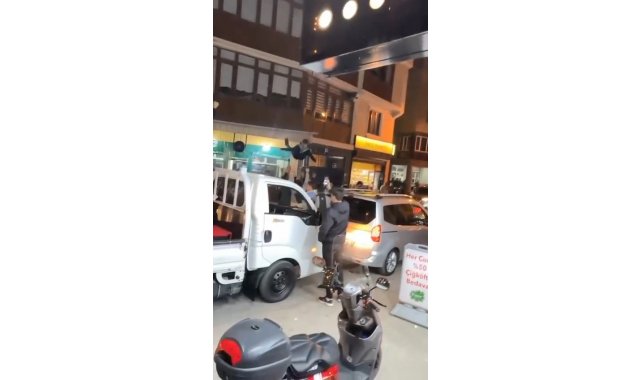 Asker uğurlamasında peş peşe ateşlediler