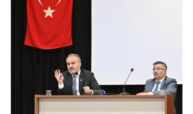 Başkan Aktaş'tan üniversitelilere altın öğütler