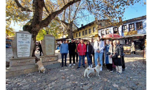 Gençlik, Bursa'da yollarda