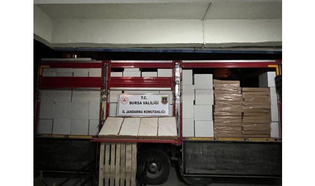 Jandarmadan 3 milyon 400 bin kaçak makaron operasyonu