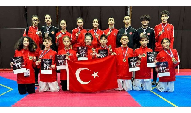 Büyükşehirli sporcular Arnavutluk'tan boş dönmedi