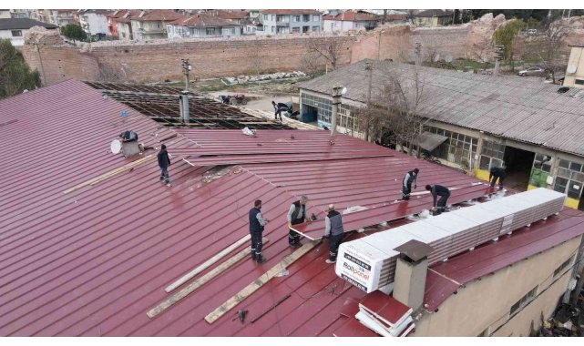 İznik'te bir uçtan bir uca çalışmalar devam ediyor