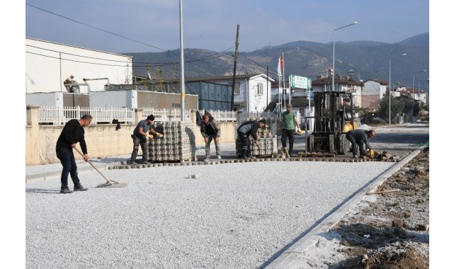 İznik'te merkezden taşraya çalışmalar sürüyor