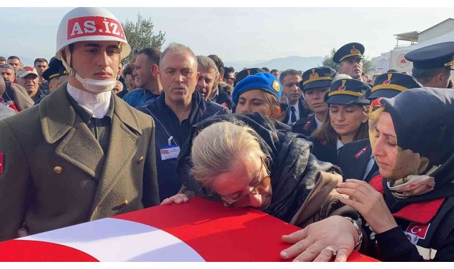 Şehit babası: "Bir Tunahan gider bin Tunahan gelir"
