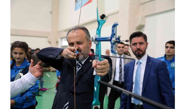 Sporun kalbine okçuluk salonu