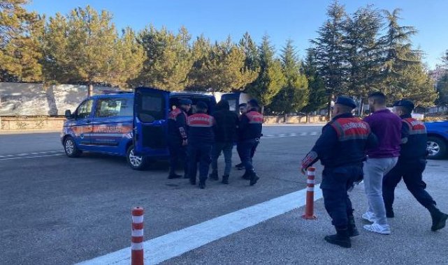250 bin liralık makine parçası ve 400 litre akaryakıt hırsızlığına 2 tutuklama