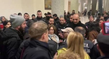 6 yaşında evlendirme davası başladı; Adliye önünde destek ve protesto