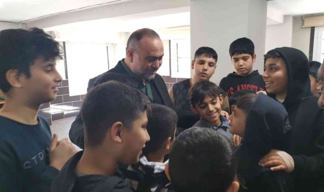 Adana'da "Gençliğe Değer Ara Dönem Kampı" projesi