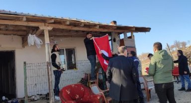 Ağrı'da buzlanan yolda askeri araç devrildi: 2 asker şehit