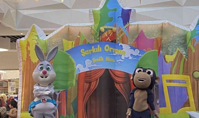 Akıllı Tavşan Momo, Tuna Life Center'da çocuklarla buluştu