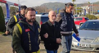 Alzheimer hastası, yatalak ablasını tuz ruhu içirerek öldürüp, intihara kalkıştı