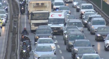Ambulans şoförlerinin duyarsız sürücülerle mücadelesi