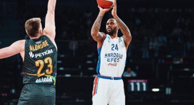 Anadolu Efes - Aliağa Petkim Spor: 90-64