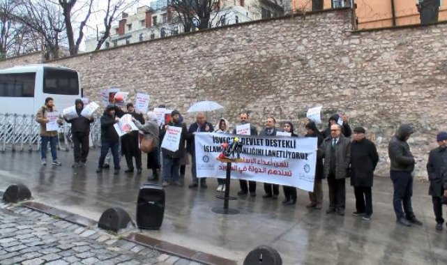 Arap sivil toplum örgütleri Kur'an-ı Kerim'in yakılması olayını protesto etti