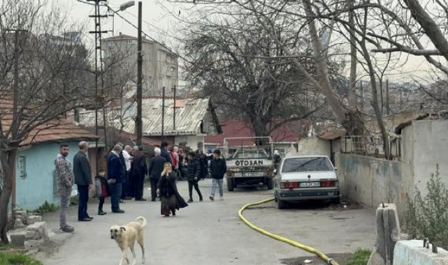 Ataşehir'de gecekondu yangını