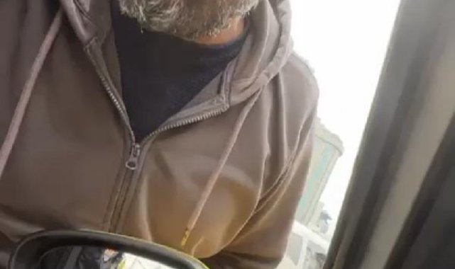 Ataşehir'de taksi şoförleri arasındaki durak tartışması kamerada