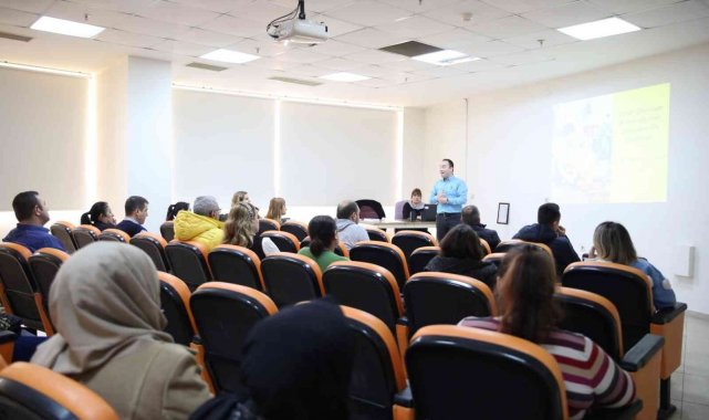 Aydın Büyükşehir Belediyesi'nden ailelere 'otizm' eğitimi