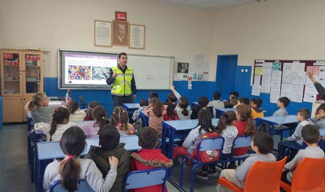 Aydın'da 420 öğrenci "trafik dedektifi" oldu