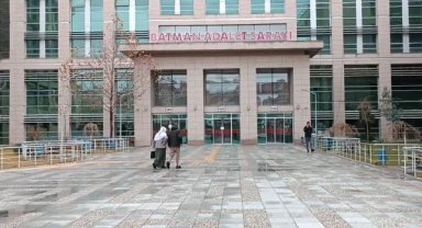 Babası, 7 yaşındaki Adara'yı boşanma aşamasındaki eşine acı çektirmek için boğmuş