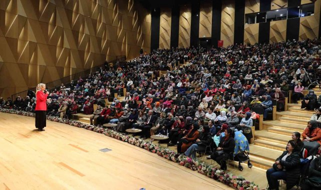 Bağırmayan Anneler'in yazarı kadınlarla buluştu