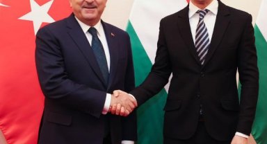 Bakan Çavuşoğlu, Macar mevkidaşı Szijjarto ile görüştü