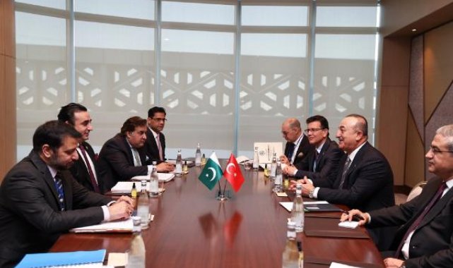 Bakan Çavuşoğlu, Pakistan Dışişleri Bakanı Zardari ile görüştü