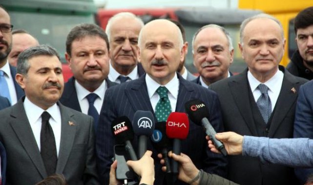 Bakan Karaismailoğlu, şoförlerle buluştu