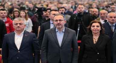 Bakan Kasapoğlu, Türkiye Küçükler ve Yıldızlar Satranç Şampiyonası'nın açılışında konuştu: