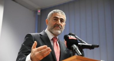 Bakan Nebati, Genişlemeden Sorumlu AB Komiseri Varhelyi ile görüştü