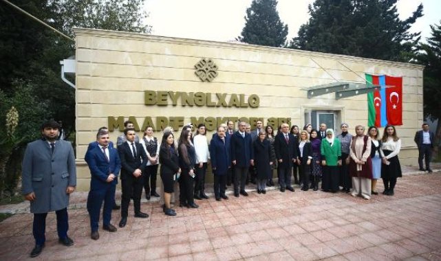Bakan Özer, Maarif Okulları, Bakü Avrupa Lisesi ve Bilim Bakü Merkezi'ni ziyaret etti