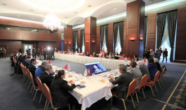 Bakan Özer: Tüm köy okullarını 3 ay içinde açacağız