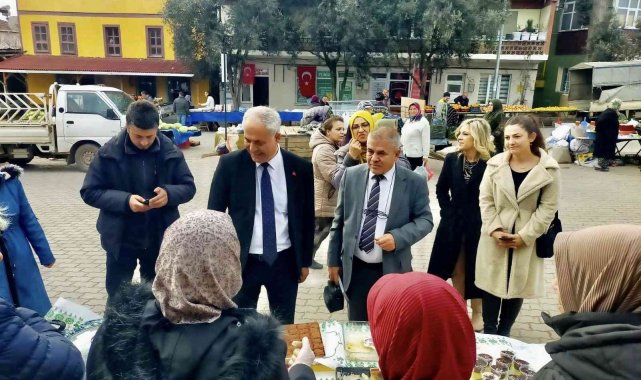Başkan Yaman hayır çarşısına katıldı