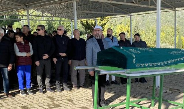 Bebeği doğduğu gün hayatını kaybeden okul müdürü toprağa verildi