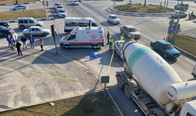 Beton mikserinin çarptığı yaya öldü; operatör gözaltında