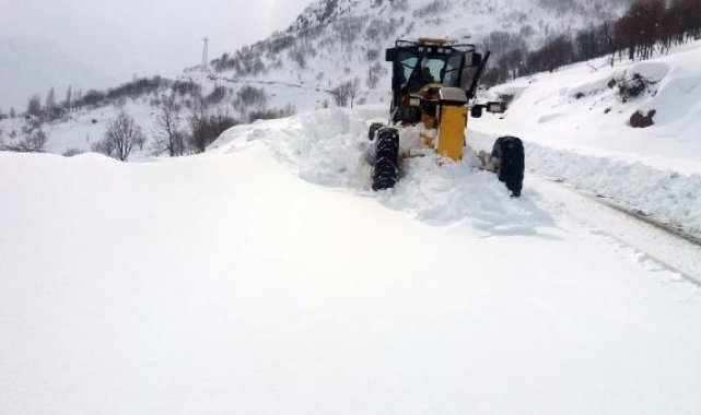 Bingöl'de 47 köy yolu, kardan kapalı