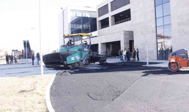 Bünyan'da asfalt çalışmaları devam ediyor