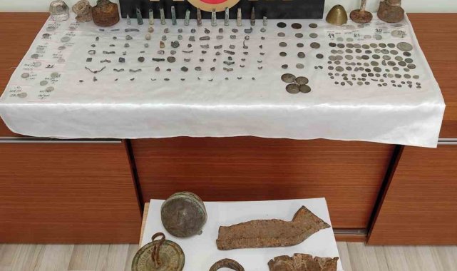 Çanakkale'de 120 adet sikke ele geçirildi