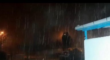 Çatalca'da gece saatlerinde kar yağdı