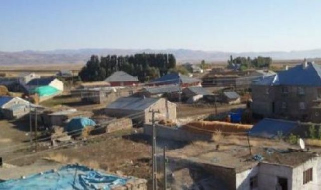 Çoban, tartıştığı arkadaşı ile ev sahibi çifti pompalı tüfekle öldürdü