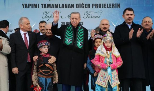 Cumhurbaşkanı Erdoğan: Bakmadıkları tek yer milletin gönlüydü, talepleriydi