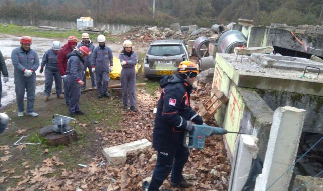 Destek AFAD Gönüllüsü olmaya hak kazananlara yüz yüze eğitim