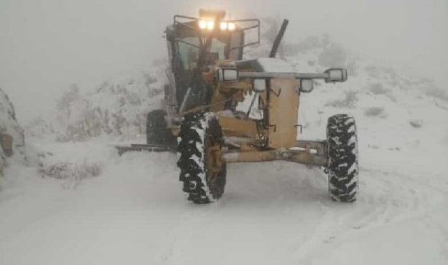 Diyarbakır'da kardan kapanan 116 mahalle yolu ulaşıma açıldı